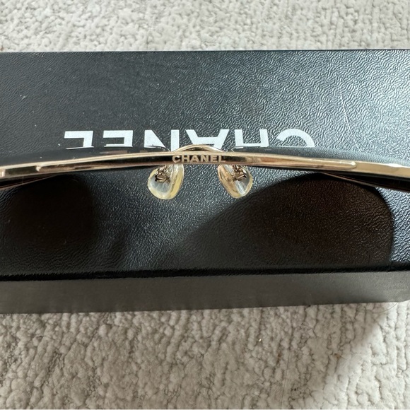 Women’s Chanel Aviators main image 8